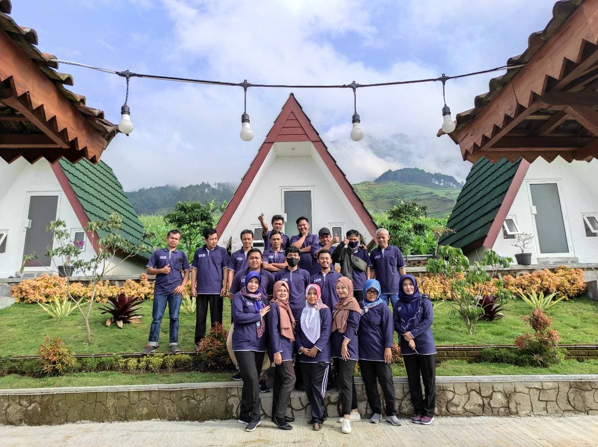 Jumat Pagi Menepi ke Mangli Sky View, Siang Kembali Beraktivitas